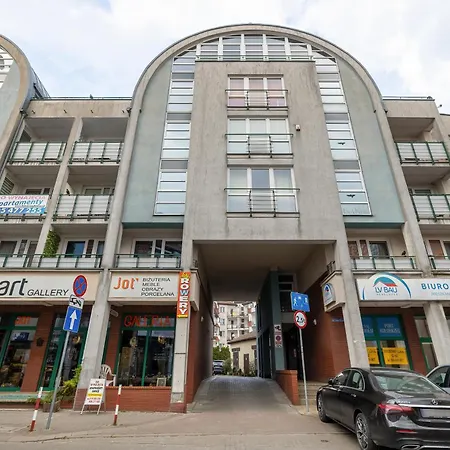 Jasny I Delikatny Apartament Sun Seasons 24 W Kolobrzegu By Noclegi Renters * Kolobrzeg