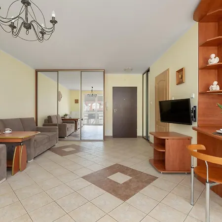 Apartment Jasny I Delikatny Apartament Sun Seasons 24 W Kolobrzegu By Noclegi Renters Kolobrzeg