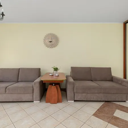 Jasny I Delikatny Apartament Sun Seasons 24 W Kolobrzegu By Noclegi Renters