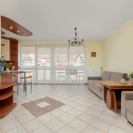Jasny I Delikatny Apartament Sun Seasons 24 W Kolobrzegu By Noclegi Renters Apartment *