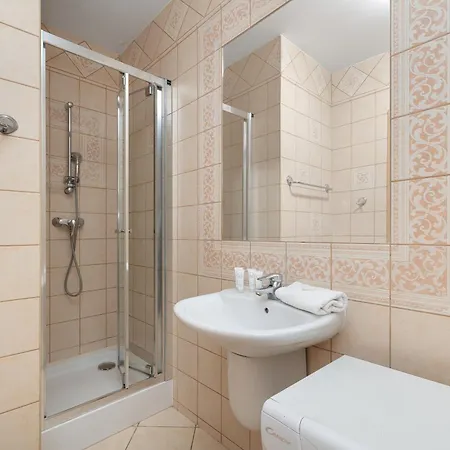 Jasny I Delikatny Apartament Sun Seasons 24 W Kolobrzegu By Noclegi Renters