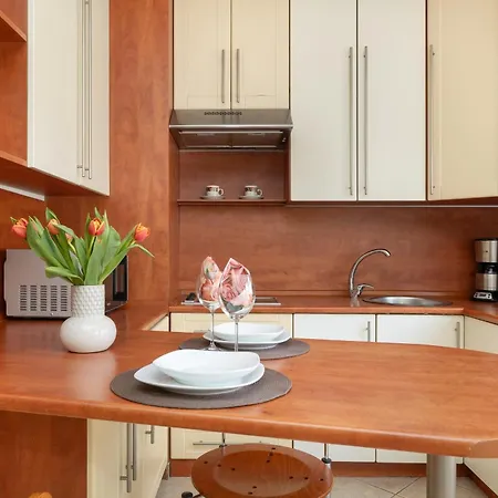 Jasny I Delikatny Apartament Sun Seasons 24 W Kolobrzegu By Noclegi Renters *