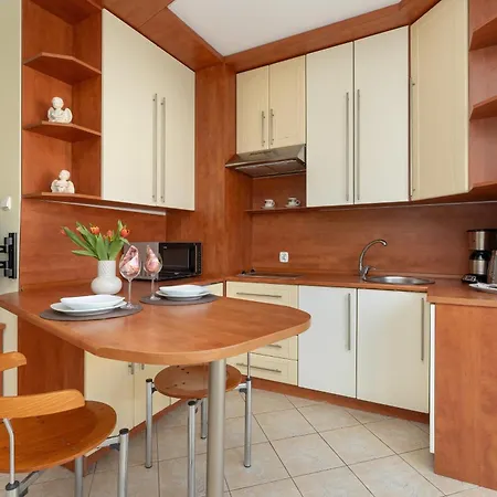 Апартаменты Jasny I Delikatny Sun Seasons 24 W Kolobrzegu By Renters *